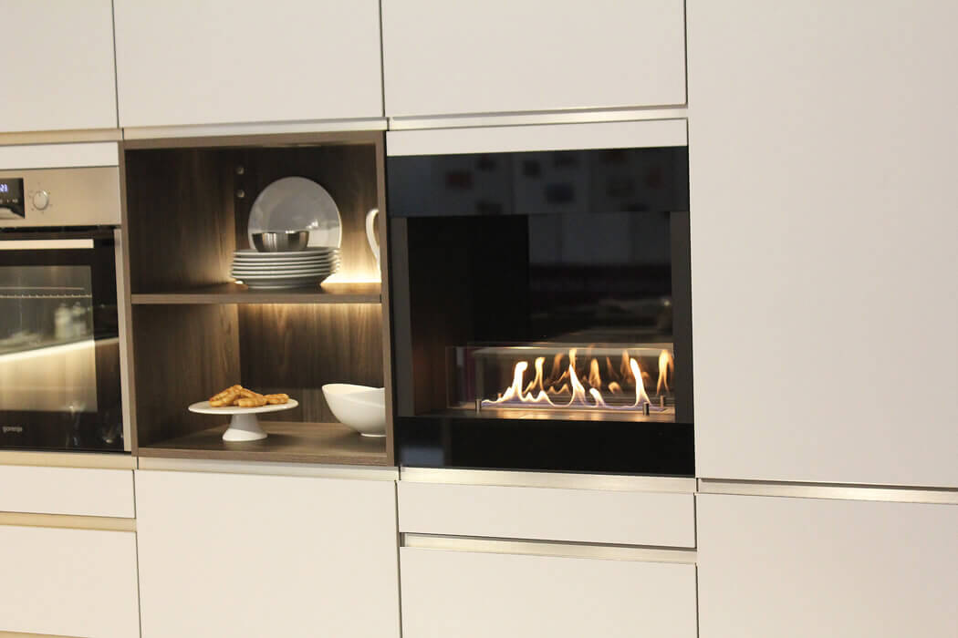 R51300_1050X700px_01_SP_Ebios_Cabinet_Fire